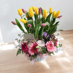 Base de 15 Tulipanes holandese con follaje B15THFL01